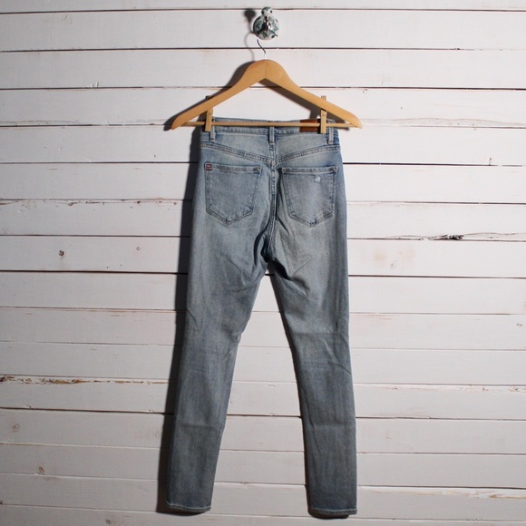 BDG UO Twig High Rise Skinny Destroyed Jean NWOT - Picture 3 of 9